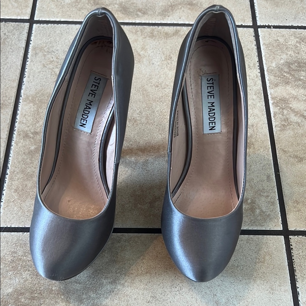 Steve Madden Women's Gray Pumps